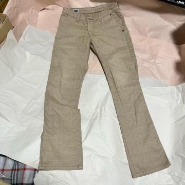 yGhEBC^[iVix[VbNz O`FbN pc / 29