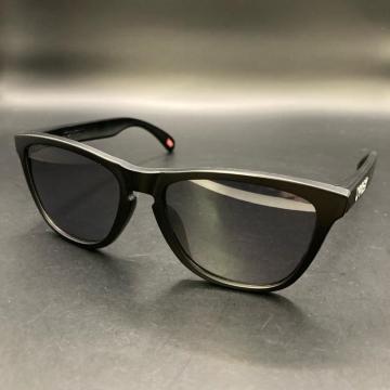 ���� OAKLEY �I�[�N���[ �T���O���X OO9245-E354