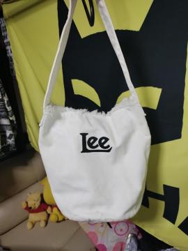 Lee ���[ �L�����o�X �t�����W �g�[�g�o�b�O �� �V�����_�[ �J�W���A��