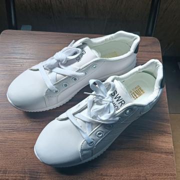 Vi 23.5cm fB[X Xj[J[ zCg V[Y C JWA