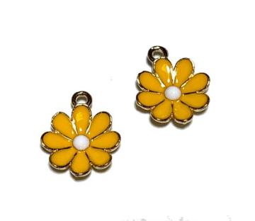 215 ���F�����ԁ@2�@�G�i�����`���[���@�p�[�c