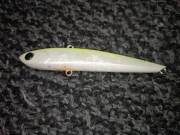 エクリプス  ECLIPSE  スライトエッジ90  ルアー  シーバス  メタルジグ  海  釣具  港  湾