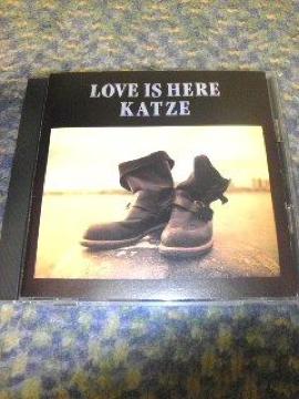 CD:KATZE(ª)LOVE IS HERE і