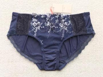 Triumph AMOSTYLE �V���[�c M�T�C�Y �q�b�v�n���O �l�C�r�[ ����������