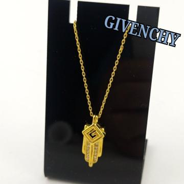 GIVENCHY �l�b�N���X
