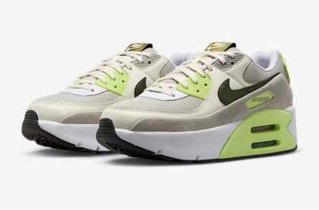 NIKE AIR MAX 90 LV8