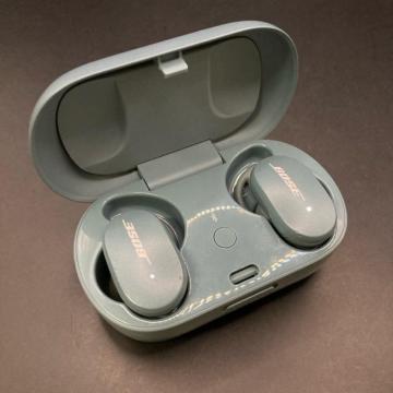 ���� Bose QC Earbuds ���C�����X�C���z��