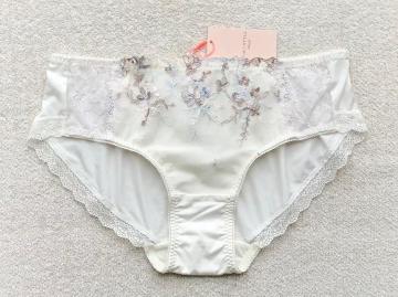 Triumph AMOSTYLE �V���[�c �k�T�C�Y �q�b�v�n���O �I�t�z���C�g  ����������