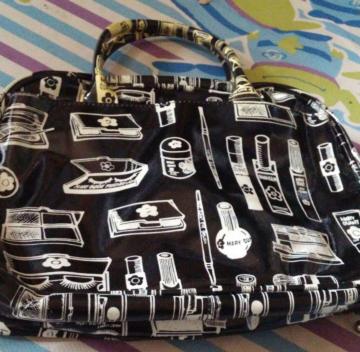 �}���N��