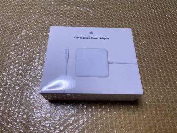 Apple[d큚ViJ45W MagSafe Power AdapterMagSafe dA_v^[VNt