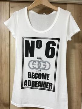 ☆新品未使用☆薄手PARKGIRLN°6ロゴ入りラメ付きTシャツ