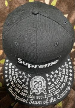 Supreme Undisputed Box Logo New Era