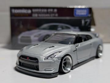 yжбщzY NISSAN GT-R