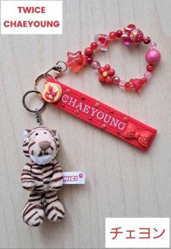 �������Z���������I�@TWICE CHAEYOUNG �`�F�����@�L�[�z���_�[�@���b�h