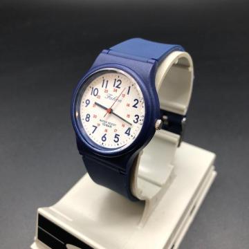  Q&Q Falcon rv lCr[