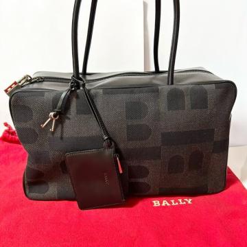 BALLY �o���[ �L�����o�X ���U�[ �n���h�o�b�O �{�X�g���o�b�O �u���b�N �u���E�� �V���o�[���� �r�|�� B5 ���[