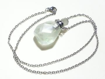 天然石★プレナイト 香水瓶 ペンダント