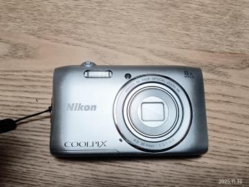 Nikon COOLPIX S3600 fW^J