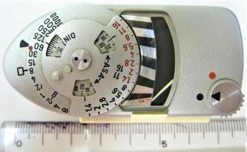 ���i �h�C�c�� �A���e�B�[�N ���C�J �I�o�v Leica-METER MC