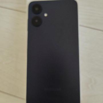 �X�}�[�g�t�H���{��(Galaxy A25 5G)�Ə[�d�P�[�u��