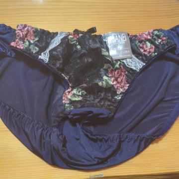 新品衣類 ネイビー花柄 LL