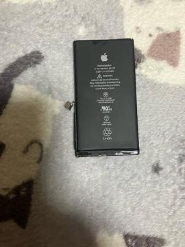 iPhone12�������Ão�b�e���[
