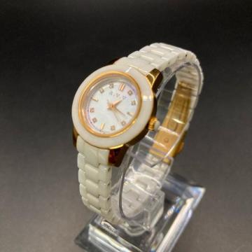 ���� a.v.v �r���v av005