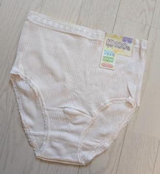 �S�k���ȂP�O�O�������������ۂ�V���[�c�Q���g���V�i����������