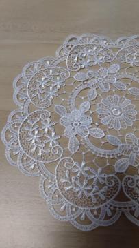 ami-brugge���A�~�u���[�W�������[�X���e�[�u���Z���^�[��