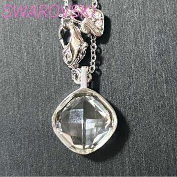 i SWAROVSKI XtXL[CXg[ lbNX