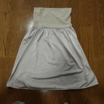 シャイニーベージュ ウエストニッパーゴム ひざ上丈ペチコート ウエスト細見え効果