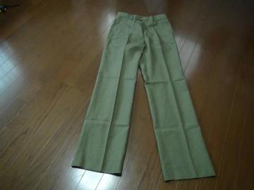 DUNLOPのゴルフパンツ カーキ 日本製(M)未使用!