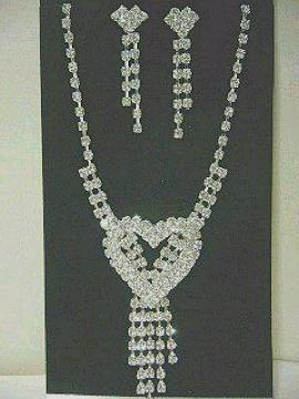 お水ageha♪ドレスに ゴージャスRich ハートネックレス&ピアス 3点セット