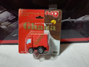 �ݸ����� �ް��ٸ���ڰ� �z���ׯ� ���J��