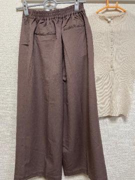 新品.未使用.前タック,幅広パンツ,
