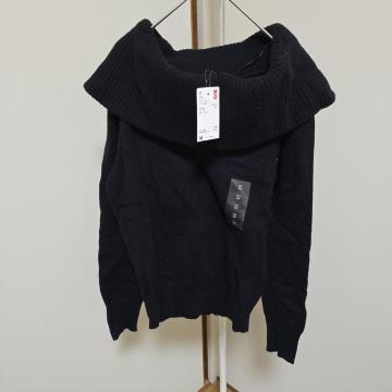 �V�i���g�p�^�O�t�����j�N���@UNIQLO�@�����u�����h�I�t�^�[�g���l�b�N�Z�[�^�[