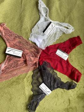 b5 �f�G�ȃ��[�X�V���[�c4���g