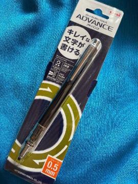 Viuni ADVANCE NgK V[vy  LCȕ V[vy  BLACK
