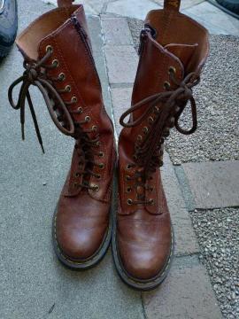 Dr.Martens  �h�N�^�[�}�[�`��  �P�S�z�[���u�[�c   �T�C�YUK�T  �{�v  �T�C�h�W�b�v
