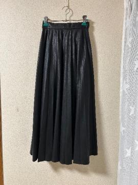 新品タグ付きrienda★あったかフェイクレザープリーツスカート