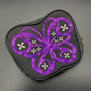 ���� ANNA SUI �A�i�X�C �|�[�`