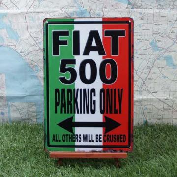 ViyuLŔzFiat500^tBAbg500@Parking Only