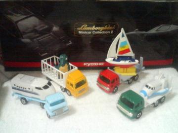 25th  ゆかいなトレーラーセット1   赤箱  新幹線トレーラー