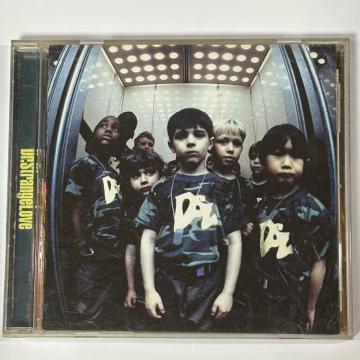 Dr.StrangeLove / Dr.Strange Love