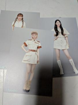 NiziU�|�X�g�J�[�h