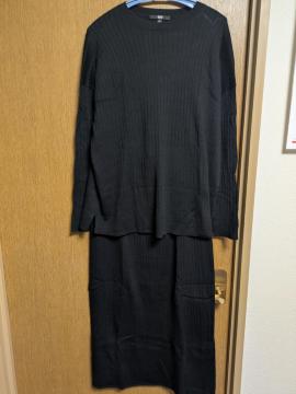 ユニクロUNIQLO美品黒ウール混リブストレッチニットセットアップリブ丸首セーターウエストゴムリブタイトスカートL11号12号