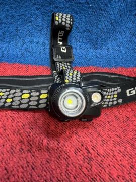 GENTOS(�W�F���g�X) LED �w�b�h���C�g WS-100H �y���邳550���[����/���p�_��2���ԁz BLACK