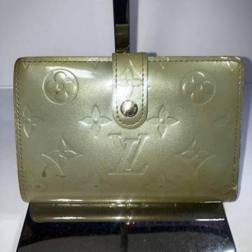 LOUISVUITTON ���C���B�g�� ���܌����z �|���g�t�H�C�����B�G�m��