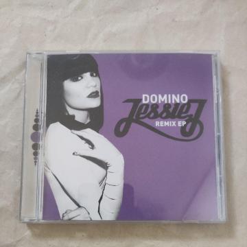 jessie j      DOMINO