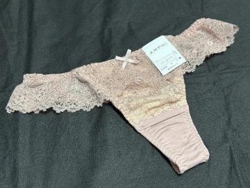 �G���K���g�ȃf�U�C����Wacoal AMPHI��T�o�b�N�V���[�c��M�T�C�Y